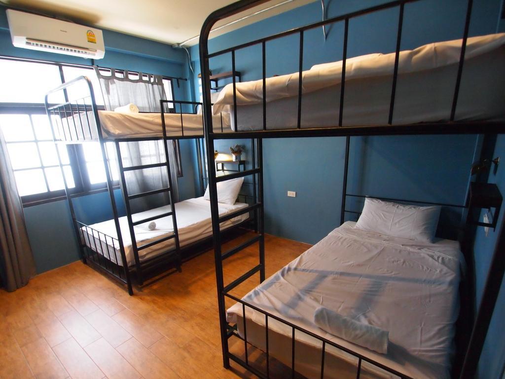 Niras Bankoc Hostel Bangkok Exterior foto